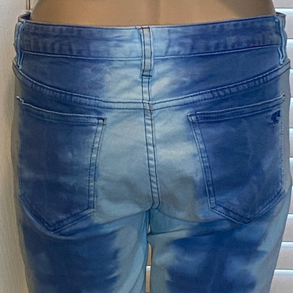 Tory Burch Ana Frayed Hem Ankle Jeans Tie-Dyed 2-tone Blue Size 27 EUC - Picture 7 of 8